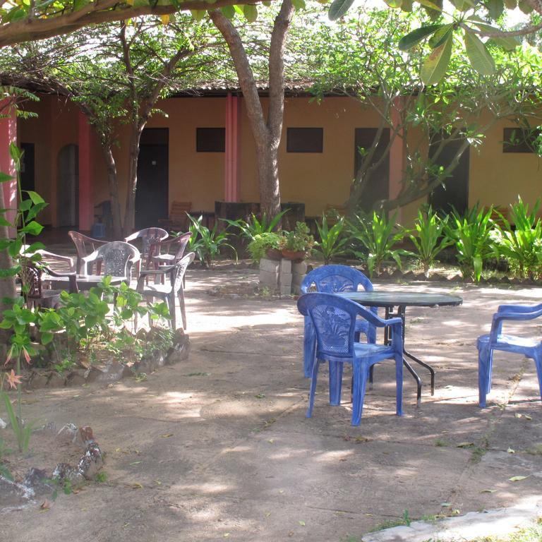 Shahira Hotel 尼拉瓦利 客房 照片